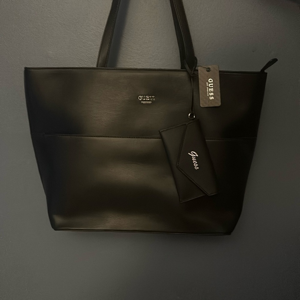 Guess. Black purse. Purse. NWT. Mini wallet.
